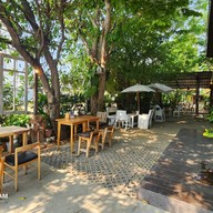บรรยากาศ Beside you cafe Singburi