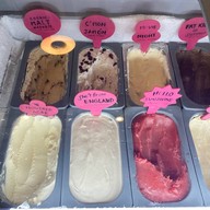 Holidae Icecream Bar  แจ้งวัฒนะ