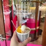 Holidae Icecream Bar  แจ้งวัฒนะ