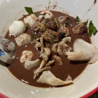 กาลเวลา ข้าวมันไก่ ก๋วยเตี๋ยวเรือ ซอยตรงข้าม โรงเรียนแก่นนคร