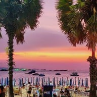 Fat Coco Beach Club พัทยา