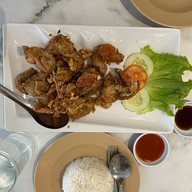 J&T restaurant ระนอง