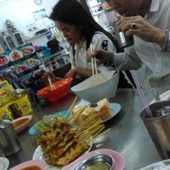 เมนูของร้าน หมูสะเต๊ะเสวย นครปฐม