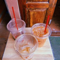 บ้านกง ตรงข้ามวัดขุนแสน หัวรอ หน้าวัดขุนแสน หัวรอ