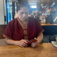 มิดไนน์ข้าวมันไก่/ข้าวซอยไก่/ก๋วยเตี๋ยวไก่มะระ มข