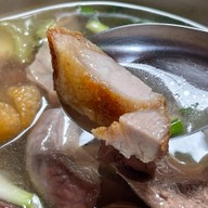 ก๋วยจั๊บน้ำใส