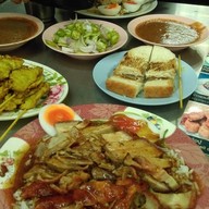 เมนูของร้าน หมูสะเต๊ะเสวย นครปฐม