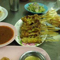 เมนูของร้าน หมูสะเต๊ะเสวย นครปฐม