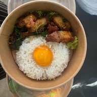 ข้าวใดใดกับไข่ดอง สาขาข้าวกล่องรสเผ็ด