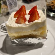 เมนูของร้าน ครัวดอกไม้ขาว สาขาบำรุงเมือง