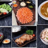 แซลมอน ข้าวด้ง ซูชิ แกงกะหรี่ (โคจิไก)แซลมอน นวมินทร์  111