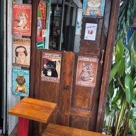 บ้านกง ตรงข้ามวัดขุนแสน หัวรอ หน้าวัดขุนแสน หัวรอ