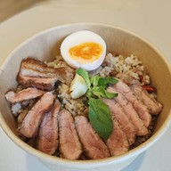 เมนูของร้าน About Charm เดอะ เนส 71