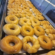 เดลี่โดนัทสาขาโคลกกลอย โคลกกลอย