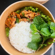 ข้าวใดใดกับไข่ดอง สาขาข้าวกล่องรสเผ็ด