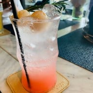 ศรีวรา บิสโทร แอนด์ คาเฟ่