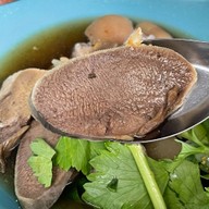 ก๋วยเตี๋ยวสถานีรถไฟ เนินมะกอก