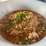 เมนูของร้าน ก๋วยเตี๋ยวลุงดำ