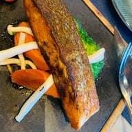 ศรีวรา บิสโทร แอนด์ คาเฟ่