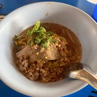 เมนูของร้าน ก๋วยเตี๋ยวลุงดำ