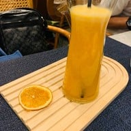 ศรีวรา บิสโทร แอนด์ คาเฟ่