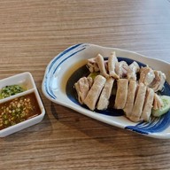 เมนูของร้าน ต้นข้าวคาเฟ่ x เหลี่ยวเจริญ x พิซซ่าปาปาโจ ศรีนครินทร์