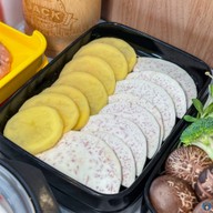 Jack Hotpot สุกี้สายพาน คลอง4