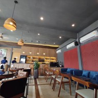 บรรยากาศ หอมนัว คั่วเบคอน - คั่วไฟลุก รสเด็ด หอมนัวทุกจาน 345-ราชพฤกษ์