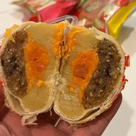 เมนูของร้าน ขนมเปี๊ยะนำโชค อร่อยซอย 8 อ่างทอง อ่างทอง