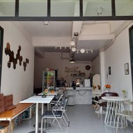 บรรยากาศ Brume Cafe N' Room
