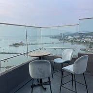 Silver Moon Rooftop Bar Novotel Sriracha & Koh Si Chang Marina Bay