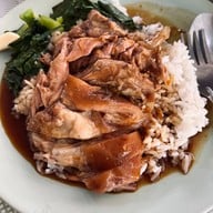 เจ๊หมวยก๋วยเตี๋ยวไก่มะระ เมืองทองธานี