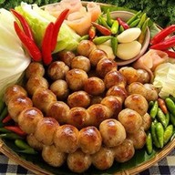 ไส้กรอกหมูเฮง หมูเฮงพุทธบูชา