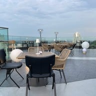 Silver Moon Rooftop Bar Novotel Sriracha & Koh Si Chang Marina Bay