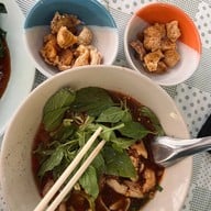 เจ๊หมวยก๋วยเตี๋ยวไก่มะระ เมืองทองธานี