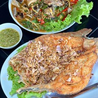 ครัวศักรินทร์ฟาร์ม