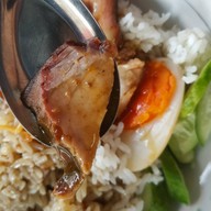 เมนูของร้าน นวล ข้าวหมูแดงบ้านโป่ง