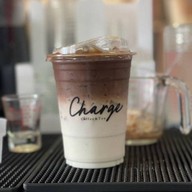 Charge.coffee เลียบคลองสอง ซาฟารีเวริล์
