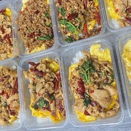 กะเพราไข่ข้น 💥 (สายไหม)