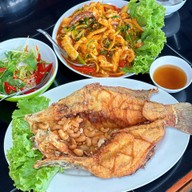 ครัวศักรินทร์ฟาร์ม