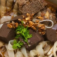 มักน้ำเงี้ยว [ ซุปเปอร์ไซส์  ]