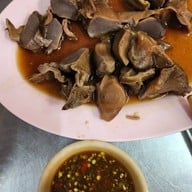 ไก่แก้วก๋วยเตี๋ยวเป็ด (ศรีย่าน)