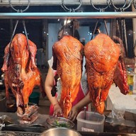 เมนูของร้าน เป็ดย่างเยาวราช (ทางออก บขส.สิงห์บุรี)