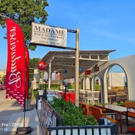 อีส้ม อีสานแซ่บ แจ่วฮ้อน หมูกระทะ ลานจอดรถเดียวกับ12บาร์