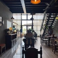 Islandish เกาะสีชัง