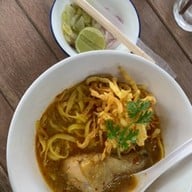 เมนูของร้าน ข้าวซอยนิมมาน