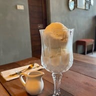 Islandish เกาะสีชัง