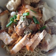 เมนูของร้าน บะหมี่เกี๊ยวน้ำโกวอน