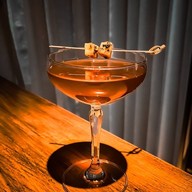 Mahaniyom Cocktail Bar - มหานิยมค็อกเทลบาร์