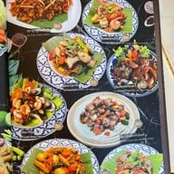 เฮงเฮ้าส์ Heng house food coffee &studio